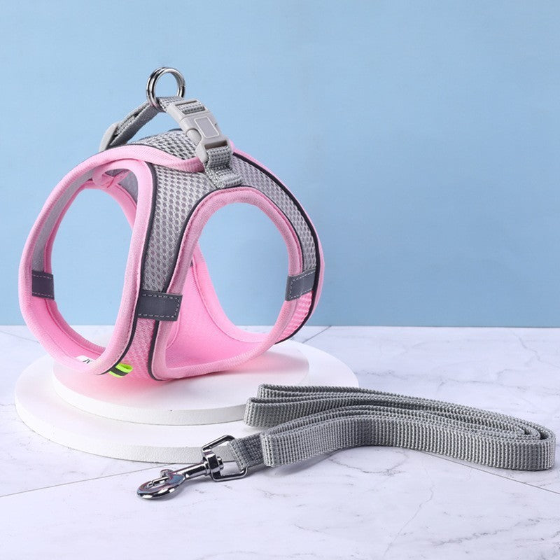 Transform Your Cat's Outdoor Adventures with Our Pulling Rope Vest